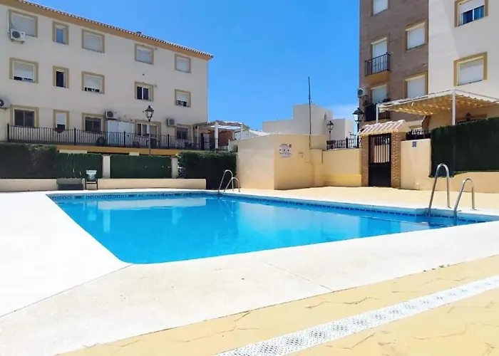 Bonito Apartamento En Torrox Costa Con Piscina