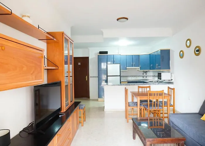 Bonito Apartamento En Torrox Costa Con Piscina